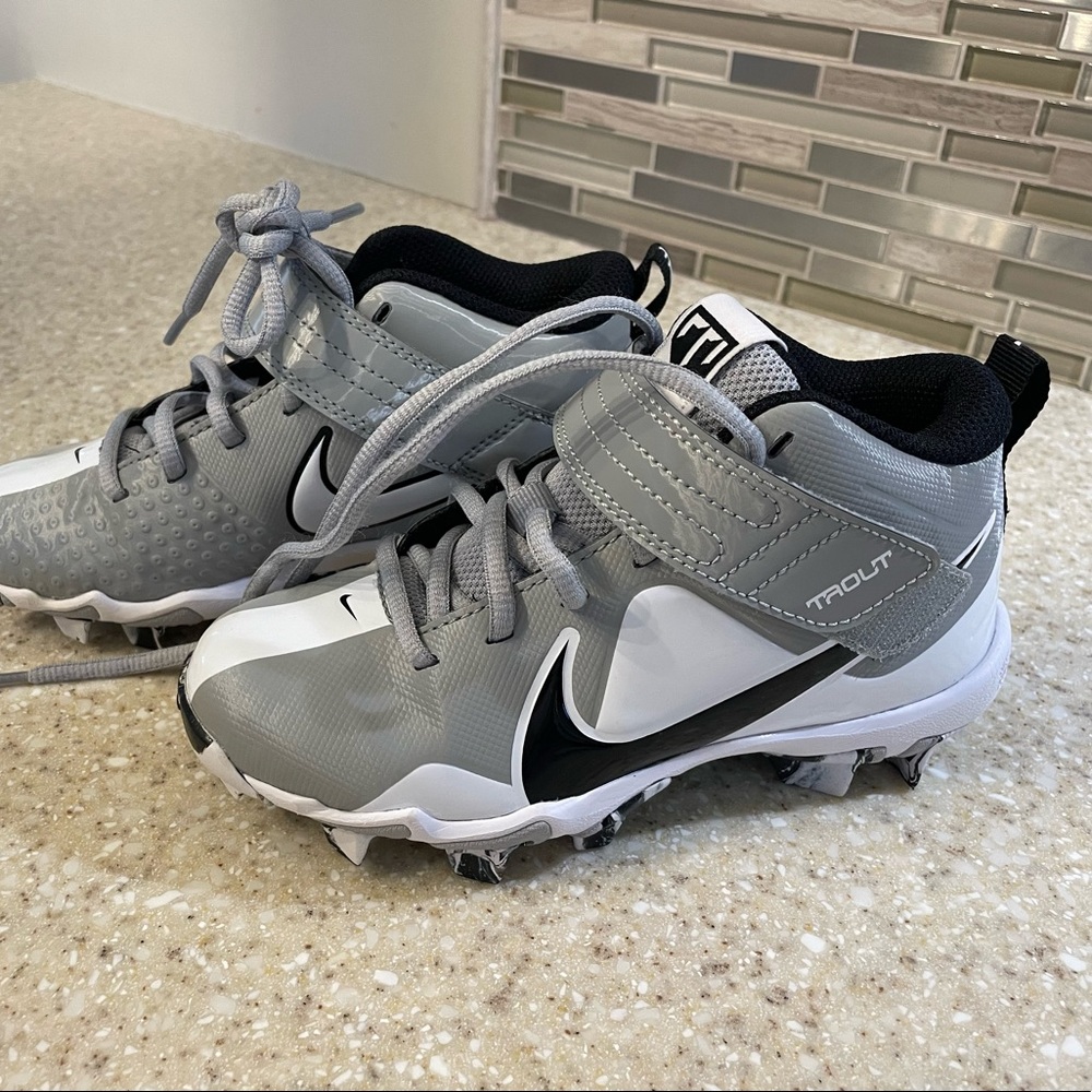 Nike baseball cleats